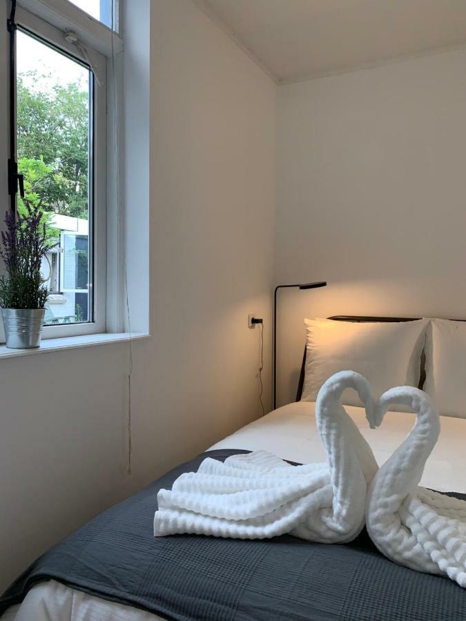 New City Garden View 5Min Tu Delft Central Room Bentley Utopia Extérieur photo